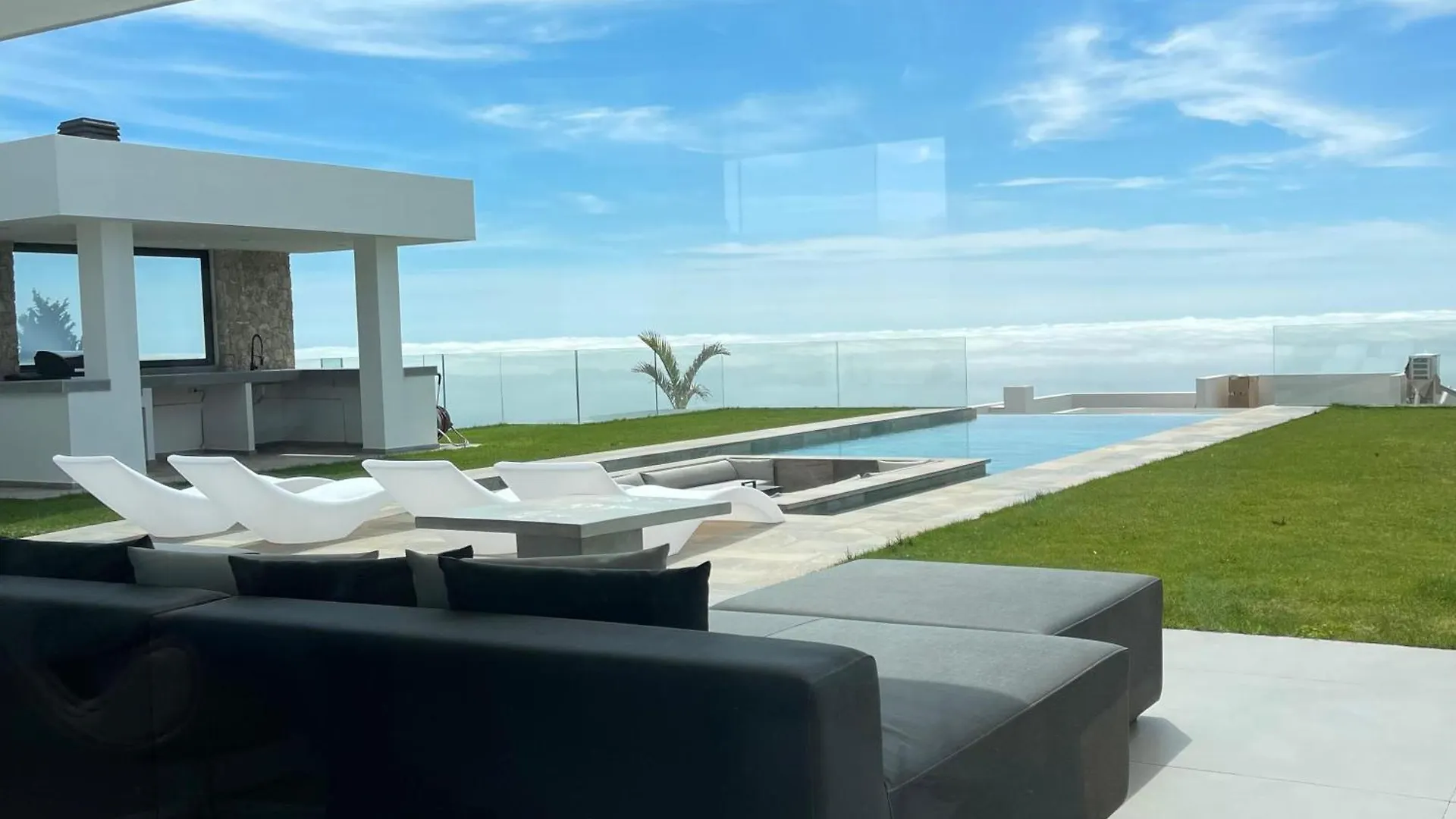 Benalmadena Stupa Luxury Villa